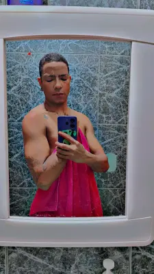Maximiliano Ftm – Travestis Medellín